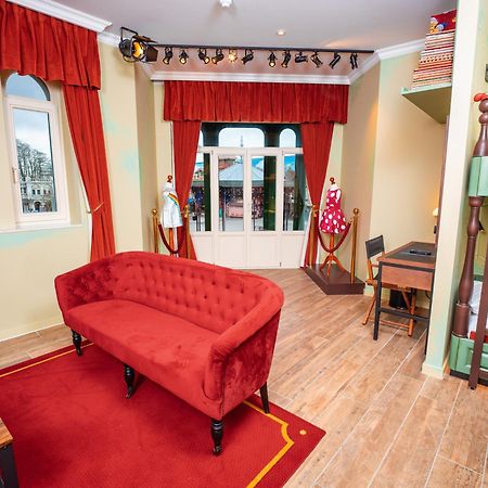 Theater Hotel 德帕内 外观 照片