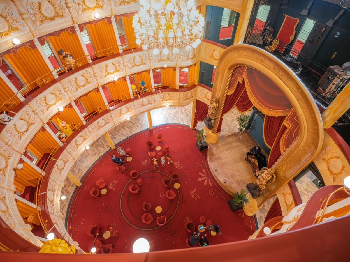 Theater Hotel 德帕内 外观 照片