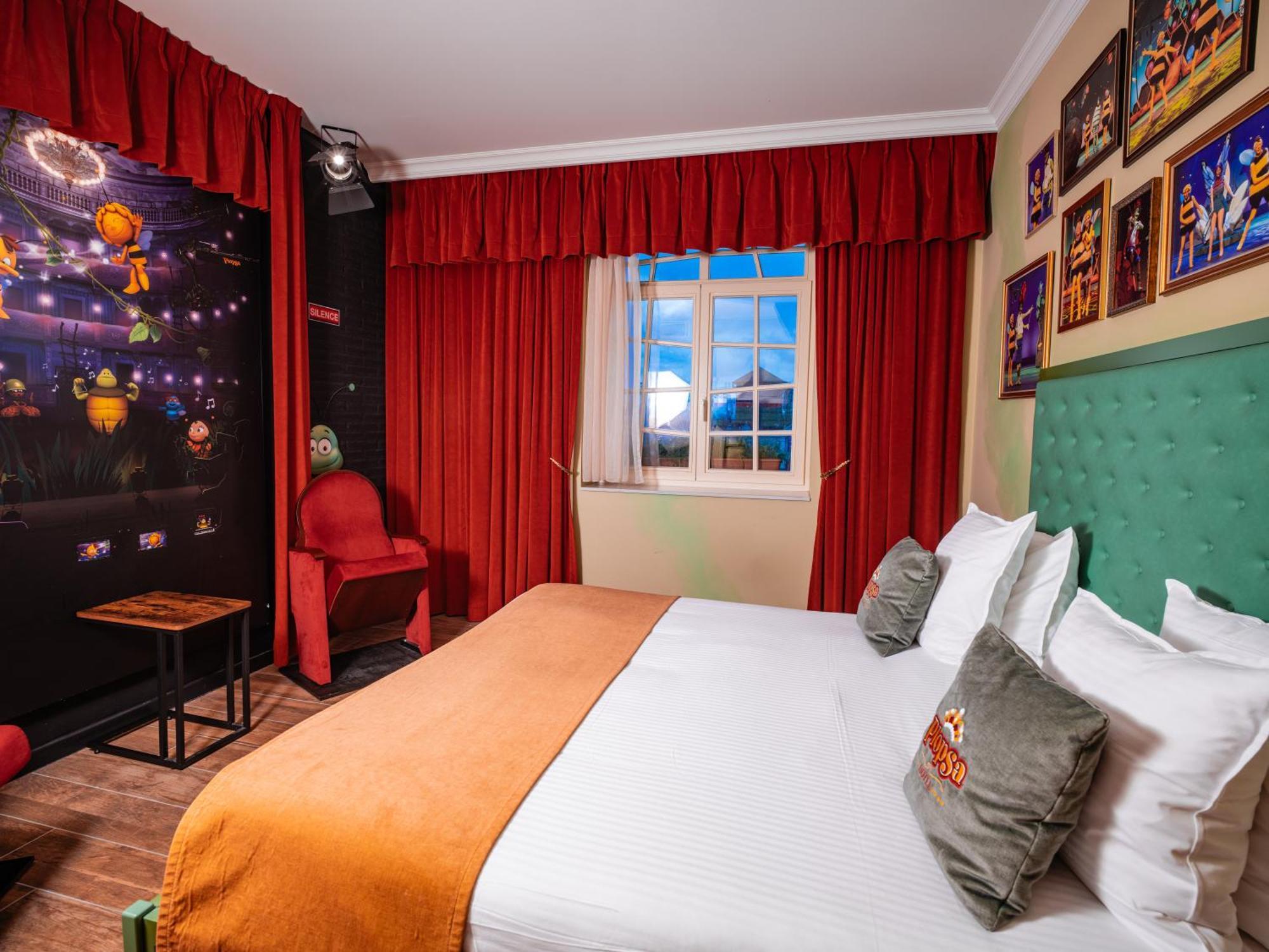 Theater Hotel 德帕内 外观 照片