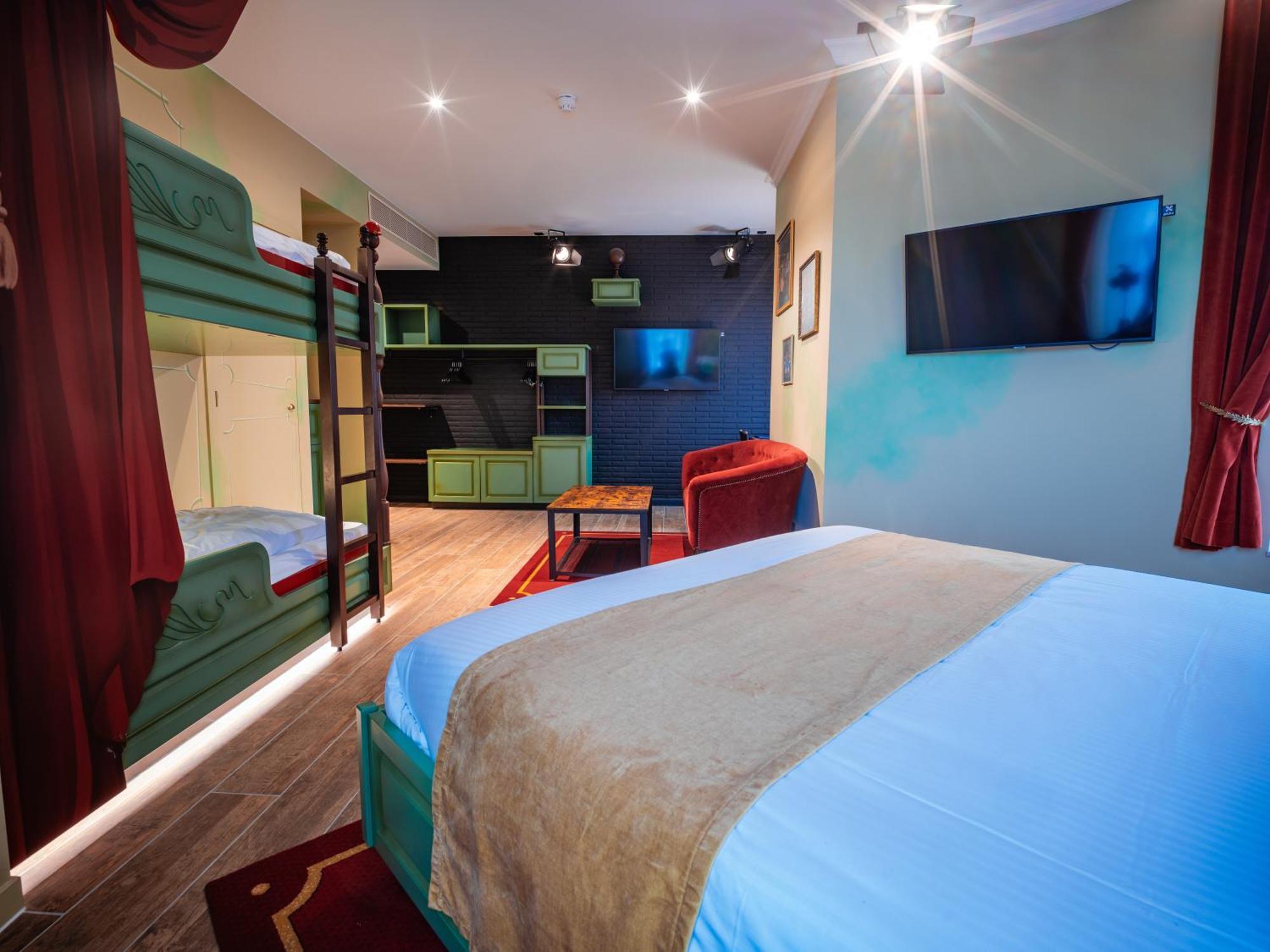 Theater Hotel 德帕内 外观 照片
